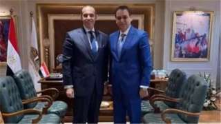 المستشار محمود فوزي يستقبل وزير...
