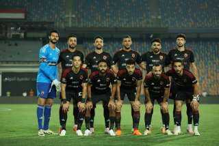 الأهلي يواصل الزحف إلى قمة...