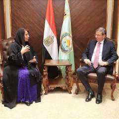 وزير الزراعة يبحث مع سفيرة...