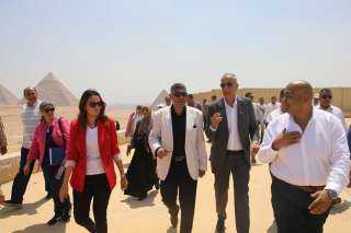 محافظ الجيزة يتفقد أعمال التطوير...