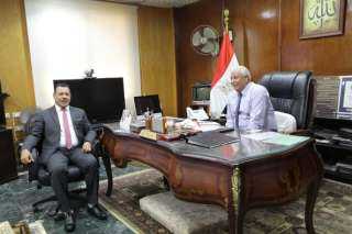 محافظ الوادي الجديد يستقبل رئيس...