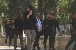 بعد تصعيد في الكنيست.. الوزير...