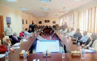 وزارة العمل : ندوة توعية...