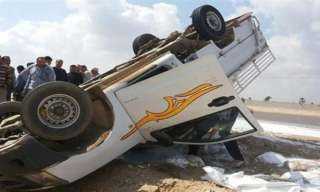 مصرع شخصين وإصابة 16 فى...