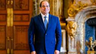 الرئيس السيسى يهنئ شعب مصر...