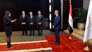 وزير الاستثمار والتجارة الخارجية يشهد...