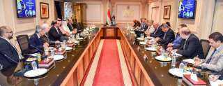 الهيئة العربية للتصنيع تبحث تعزيز...