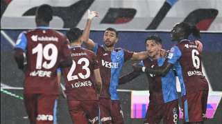 تريزيجيه يقود طرابزون سبور أمام...