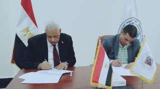وزارة العمل : جامعة أسيوط...