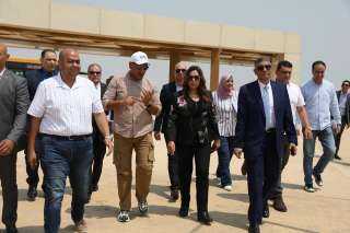 وزيرة التنمية المحلية ومحافظ الجيزة...