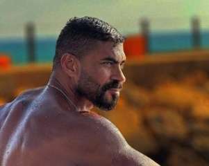 شاهد.. خالد سليم يستمتع بعطلته...