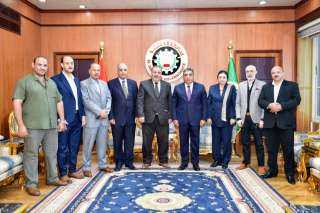محافظ الدقهلية يستقبل وكلاء ومستشاري...