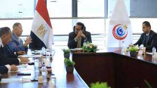 وزير الصحة يبحث مع ...