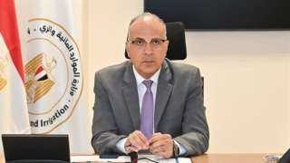 وزير الري: عقد سلسلة من...
