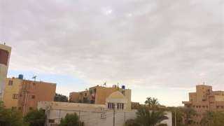 غيوم كثيفة تغطى سماء الوادى...