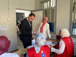 نائب وزير الصحة يتفقد مركز...