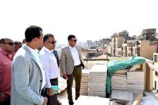 وزير الإسكان يتفقد سير العمل...