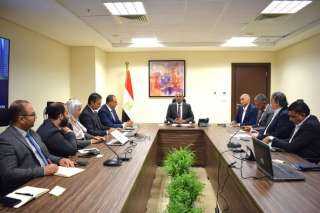 نائب وزير الإسكان يلتقي مسئولي...
