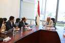 وزير الكهرباء يبحث مع وفد...