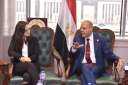 وزير العمل يستقبل وفدًا من...