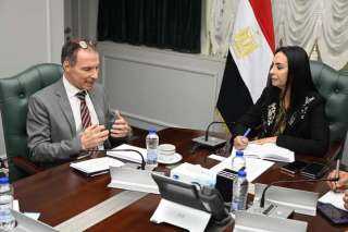 وزيرة التضامن الاجتماعي تستقبل مدير...