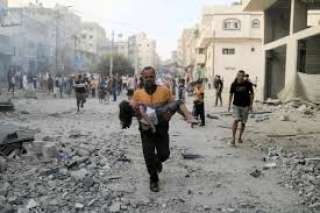 استشهاد 56 فلسطينيا إثر قصف...