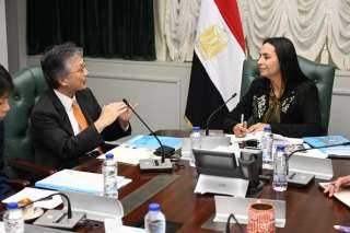 وزيرة التضامن الاجتماعي تستقبل سفير...