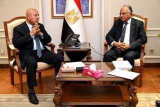 وزير الصناعة والنقل يلتقي وفد...