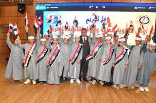 محافظ الدقهلية يكرم اوائل الطلاب...