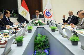 وزير الصحة يوجه بوضع خطة...