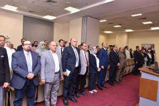 وزير العمل يشهد حِلف اليمين...