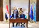الوزير والمشاط يشهدان توقيع الاتفاق...