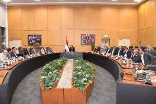 وزير الإسكان يصدر حزمة من...