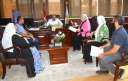 محافظ الغربية يناقش سير منظومة...