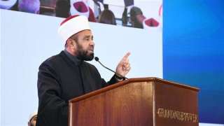 وزير الأوقاف الفلسطيني: للمرأة دور...