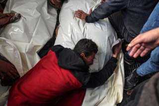 استشهاد 6 فلسطينيين وإصابة آخرين...