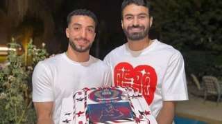 محمد عبد المنعم يحتفل بانضمامه...