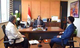 نائب وزير الإسكان يبحث فرص...