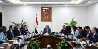 رئيس الوزراء يستعرض احتياجات قطاع...