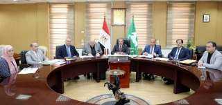 محافظ الشرقية يترأس لجان إختبار...