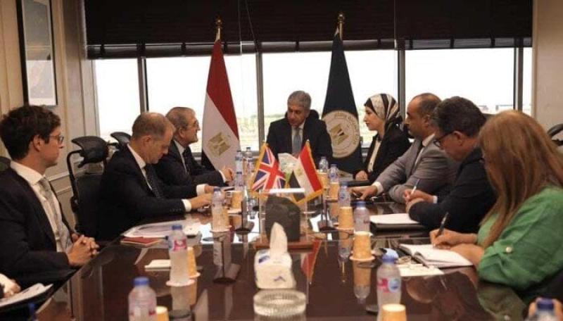 وزير السياحة والمبعوث التجاري البريطاني لإفريقيا