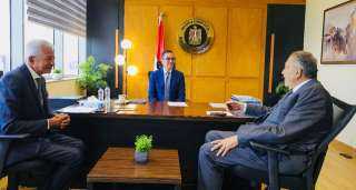 وزير الاستثمار يلتقى رئيس اتحاد...
