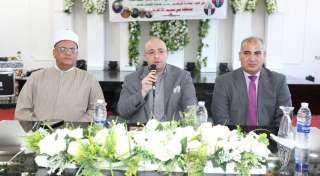 محافظ بني سويف يتفقد معرض...