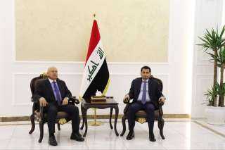 وزير الصناعة والنقل يصل العاصمة...