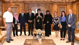 البابا تواضروس يعقد لقاء بين...
