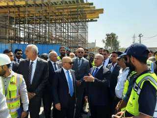 وزير الصناعة والنقل يتفقد عدد...