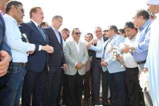 وزير الزراعة يتقدم بالشكر الى...