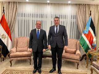 السفير المصري لدى جنوب السودان...