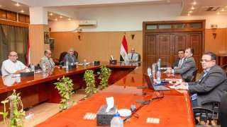 وزير الرى يتابع موقف مشروع...