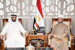 وزير الأوقاف يستقبل مدير عام...